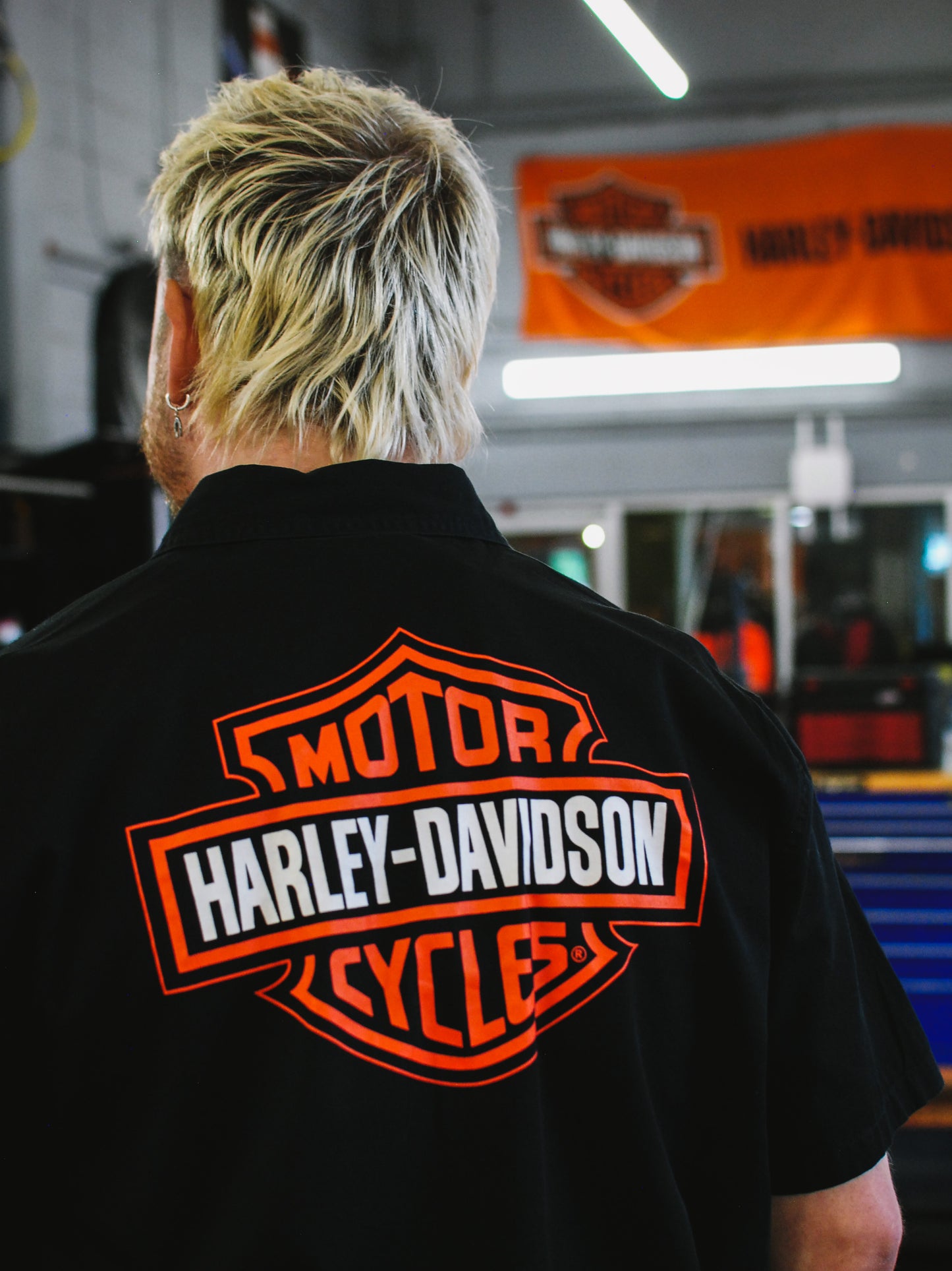 Men's Bar & Shield Shirt