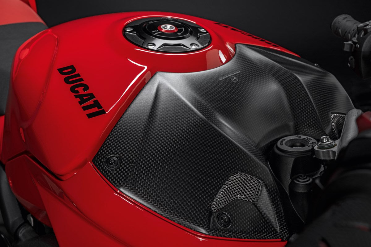 Streetfighter V4 Carbon Tank Cover