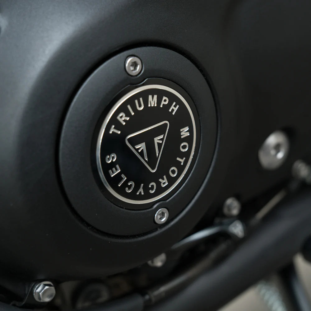 Multifit Black Clutch Badge