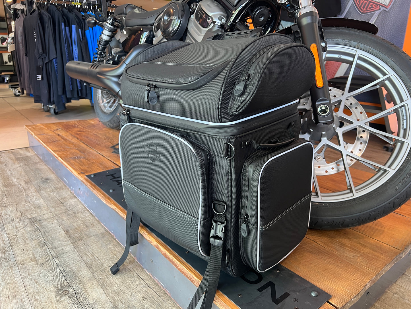 Onyx Premium Luggage Weekender Bag