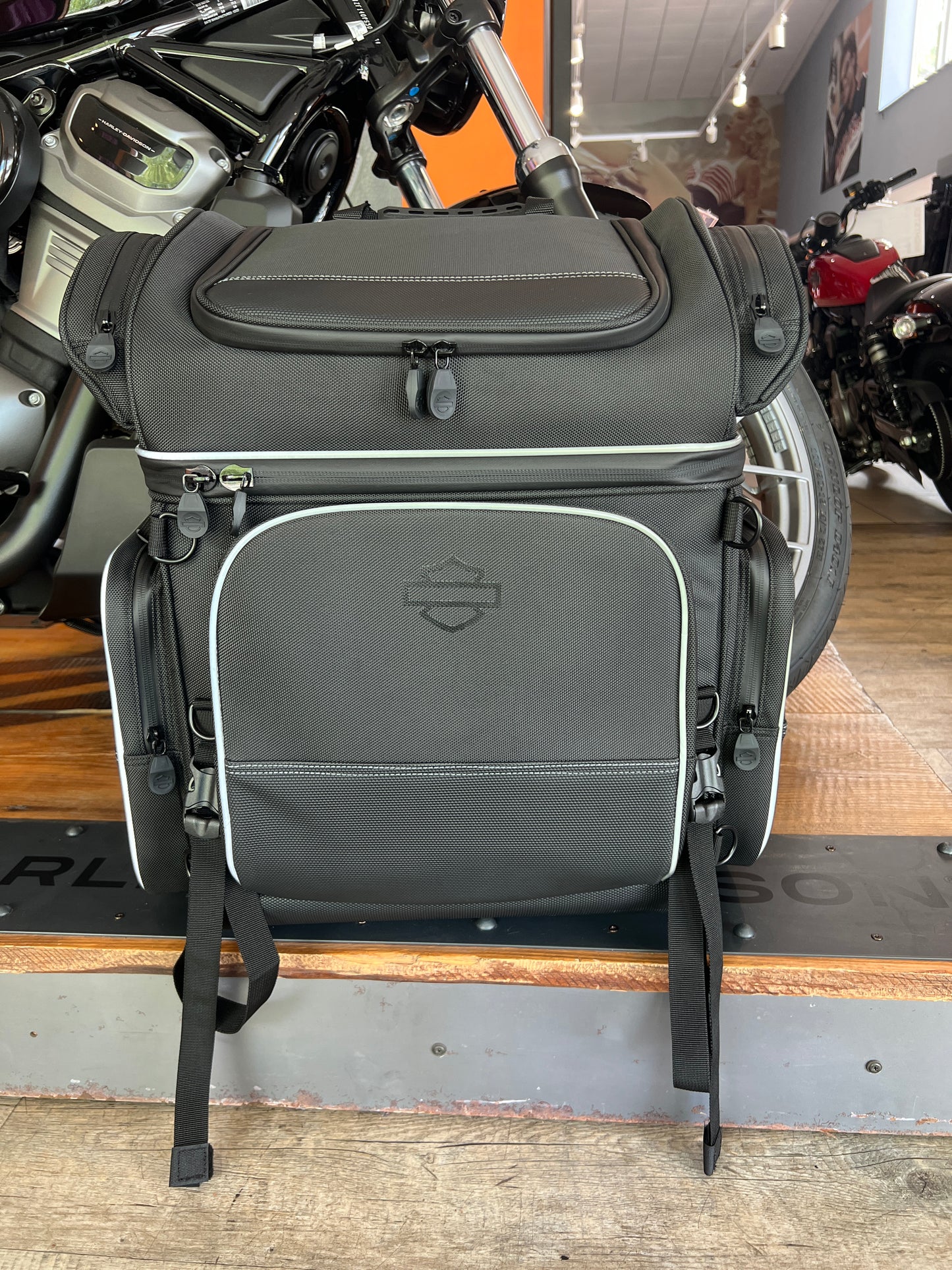 Onyx Collection Touring Bag